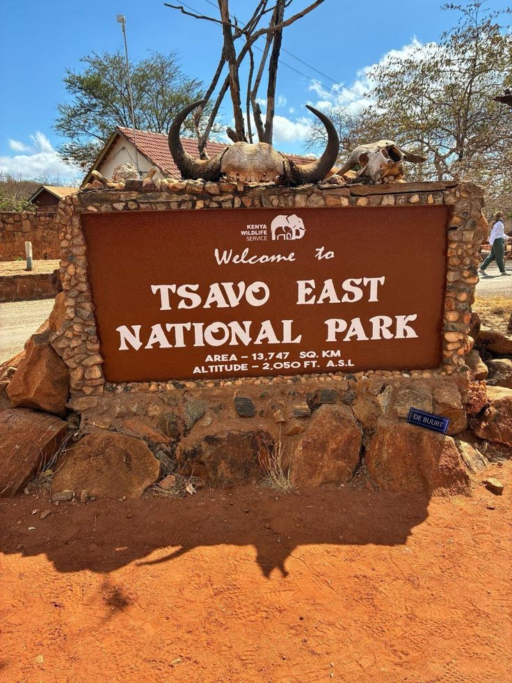 Tsavo Red Earth Expedition image 2